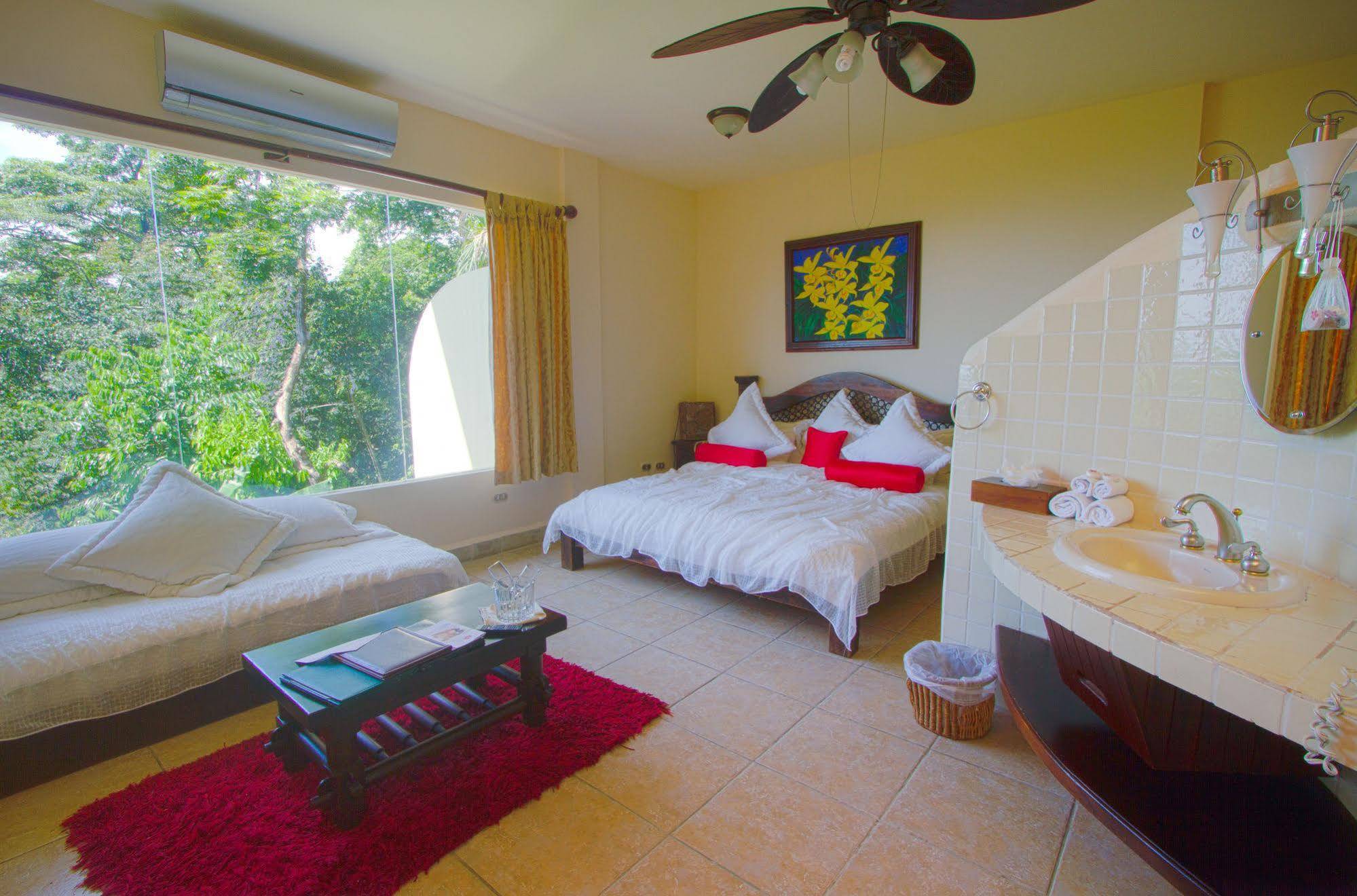 Issimo Suites Boutique Hotel & Spa - Adults Only Manuel Antonio Bagian luar foto