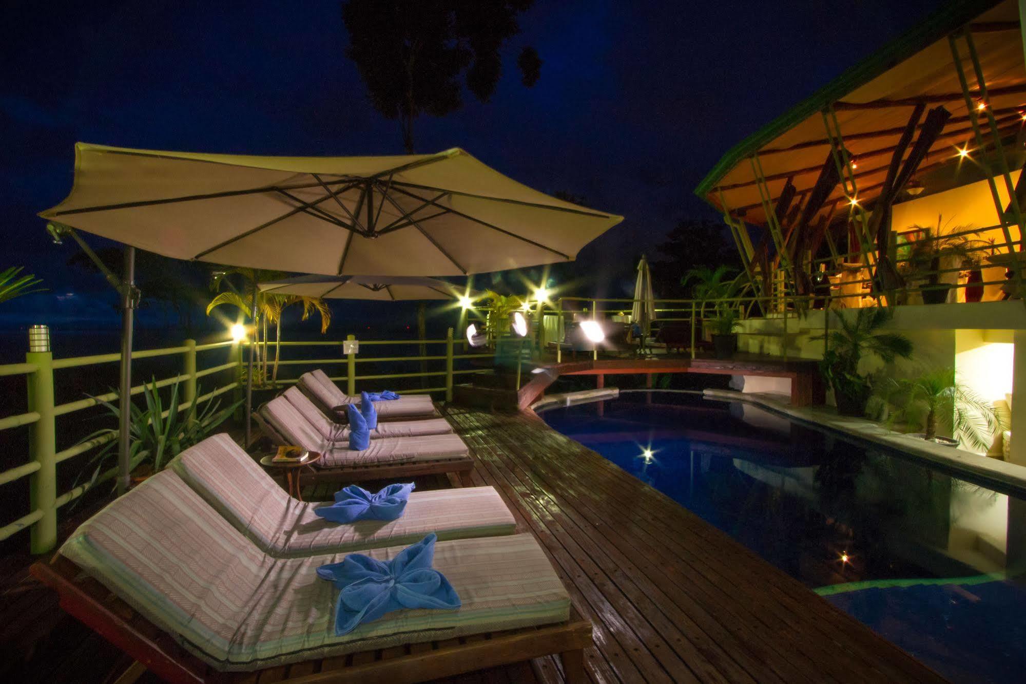 Issimo Suites Boutique Hotel & Spa - Adults Only Manuel Antonio Bagian luar foto